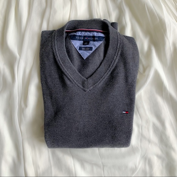 Tommy Hilfiger V-Neck Sweater* - Picture 1 of 4